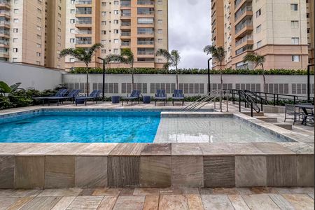 Apartamento à venda com 79m², 2 quartos e 2 vagasÁrea comum - Piscina