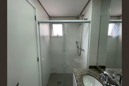 Apartamento para alugar com 77m², 3 quartos e 1 vaga Apartamento para alugar com 77m², 3 quartos e 1 vagaBanheiro da Suíte