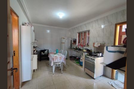 Casa à venda com 373m², 10 quartos e 2 vagasCozinha - Torneira