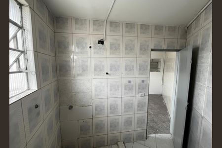 Casa para alugar com 42m², 2 quartos e sem vagaBanheiro