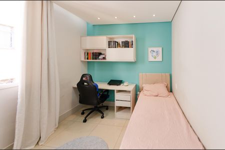 Apartamento à venda com 101m², 3 quartos e 1 vagaQuarto 2