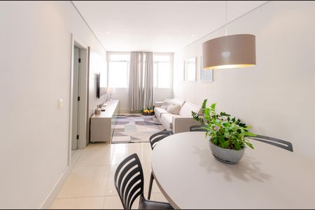 Sala de apartamento à venda com 3 quartos, 101m² em Estoril, Belo Horizonte