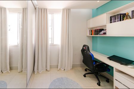 Apartamento à venda com 101m², 3 quartos e 1 vagaQuarto 2