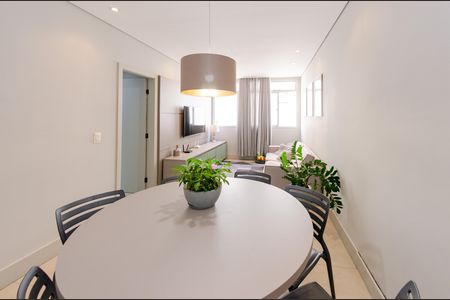 Sala de apartamento à venda com 3 quartos, 101m² em Estoril, Belo Horizonte