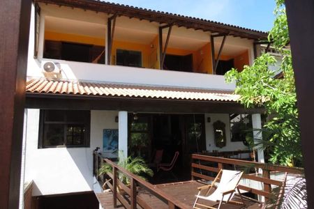 Casa à venda com 461m², 4 quartos e 1 vaga