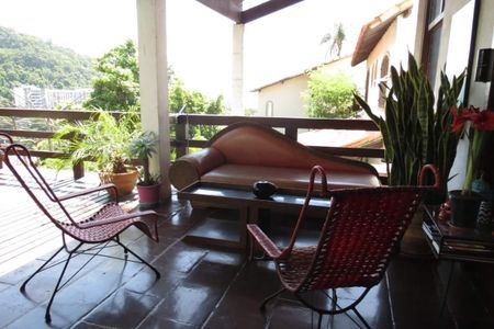 Casa à venda com 461m², 4 quartos e 1 vaga