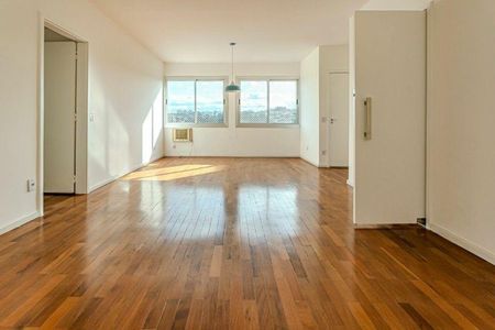 Apartamento à venda com 3 quartos, 116m² em Jardim Europa, São Paulo