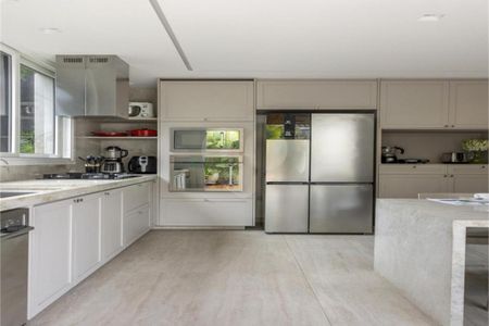 Casa à venda com 464m², 4 quartos e 4 vagas