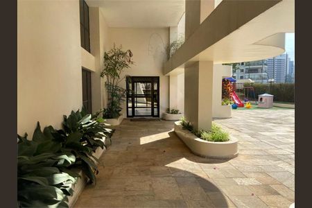 Apartamento à venda com 183m², 4 quartos e 2 vagas