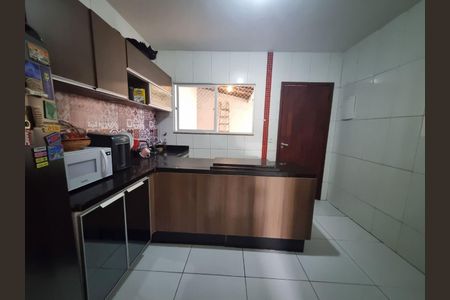 Casa à venda com 2 quartos, 69m² em Largo do Barradas, Niterói