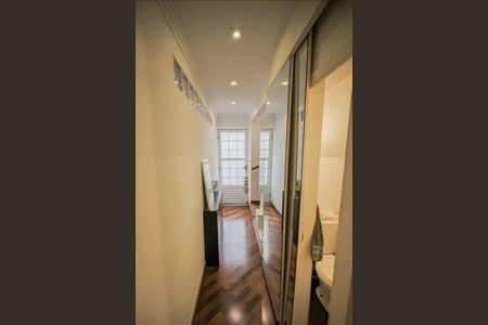 Casa de condomínio à venda com 136m², 3 quartos e 2 vagas