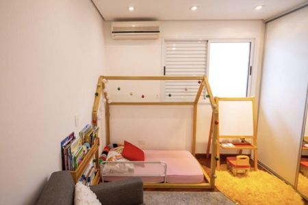 Casa de Condomínio à venda com 3 quartos, 136m² em Caxingui, São Paulo