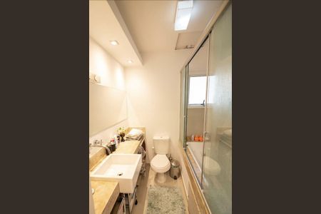 Casa de Condomínio à venda com 3 quartos, 136m² em Caxingui, São Paulo