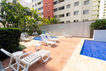 Apartamento à venda com 89m², 3 quartos e 2 vagas Apartamento à venda com 89m², 3 quartos e 2 vagasÁrea comum - Piscina