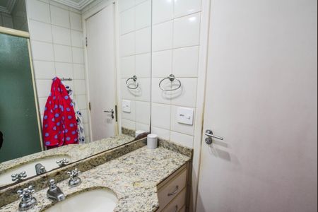Apartamento à venda com 89m², 3 quartos e 2 vagas Apartamento à venda com 89m², 3 quartos e 2 vagasBanheiro Corredor
