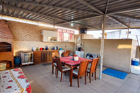 Casa para alugar com 165m², 3 quartos e 1 vagaÁrea comum