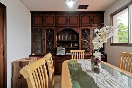 Casa à venda com 350m², 4 quartos e 8 vagasSala de Jantar