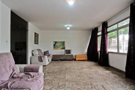 Sala de casa para alugar com 4 quartos, 350m² em Jardim Sao Bento, São Paulo