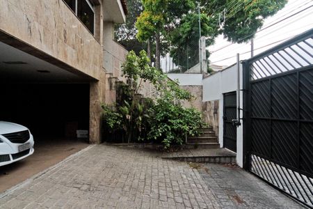 Casa à venda com 350m², 4 quartos e 8 vagasÁrea Externa