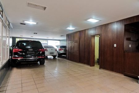 Casa à venda com 350m², 4 quartos e 8 vagasÁrea Externa