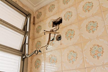 Casa à venda com 350m², 4 quartos e 8 vagasBanheiro da Área Externa