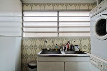 Casa à venda com 350m², 4 quartos e 8 vagasÁrea de Serviço