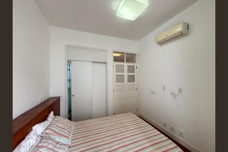 Apartamento à venda com 47m², 1 quarto e sem vaga Apartamento à venda com 47m², 1 quarto e sem vagaSuite