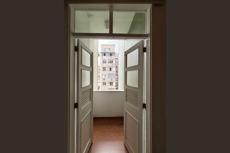Sala - varanda de apartamento à venda com 1 quarto, 47m² em Copacabana, Rio de Janeiro