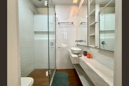 Apartamento à venda com 47m², 1 quarto e sem vaga Apartamento à venda com 47m², 1 quarto e sem vagaSuite - banheiro