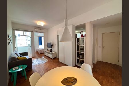 Sala de apartamento à venda com 1 quarto, 47m² em Copacabana, Rio de Janeiro