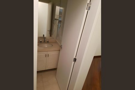 Apartamento para alugar com 71m², 2 quartos e 1 vaga Apartamento para alugar com 71m², 2 quartos e 1 vagaBanheiro