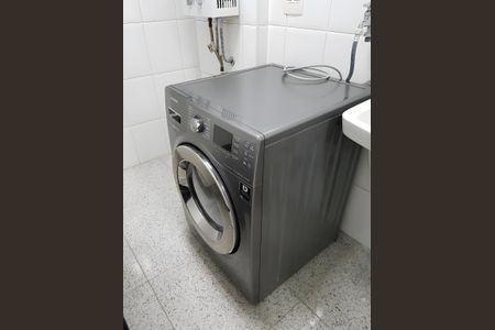 Apartamento para alugar com 71m², 2 quartos e 1 vaga Apartamento para alugar com 71m², 2 quartos e 1 vagaLavanderia