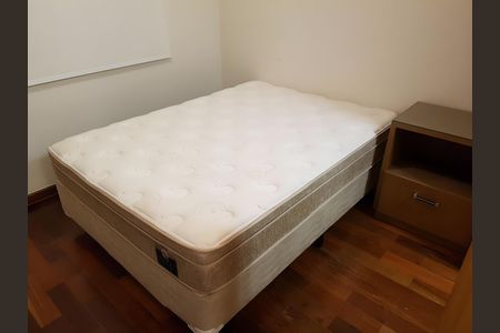 Apartamento para alugar com 71m², 2 quartos e 1 vaga Apartamento para alugar com 71m², 2 quartos e 1 vagaQuarto