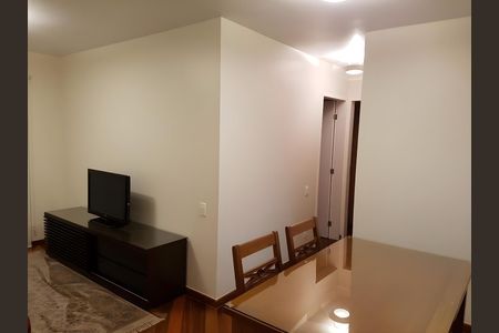 Apartamento para alugar com 71m², 2 quartos e 1 vaga Apartamento para alugar com 71m², 2 quartos e 1 vagaSala