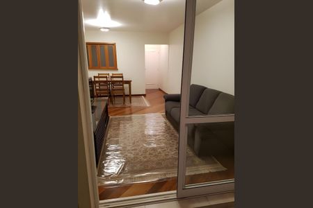 Sala de apartamento para alugar com 2 quartos, 71m² em Cerqueira César, São Paulo