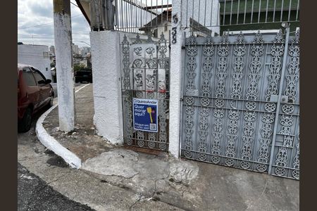 Casa para alugar com 75m², 2 quartos e sem vagaFachada