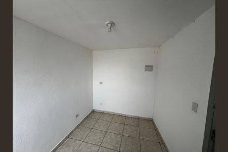 Sala de casa para alugar com 2 quartos, 60m² em Jardim Rossin, São Paulo