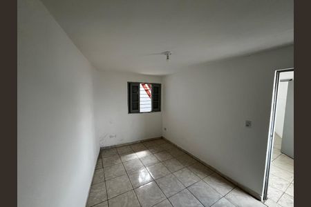 Quarto  de casa para alugar com 2 quartos, 60m² em Jardim Rossin, São Paulo