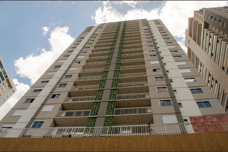 Apartamento para alugar com 66m², 2 quartos e 1 vagaFachada