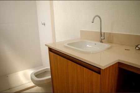 Apartamento para alugar com 66m², 2 quartos e 1 vagaBanheiro da Suíte 2