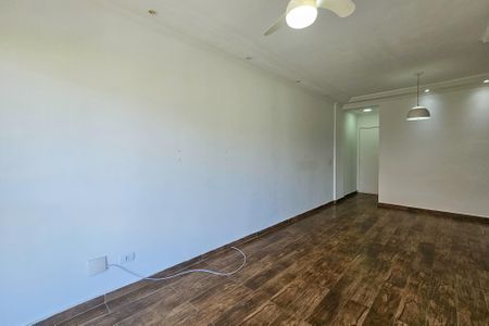 Apartamento para alugar com 82m², 3 quartos e 1 vaga Apartamento para alugar com 82m², 3 quartos e 1 vagaSala