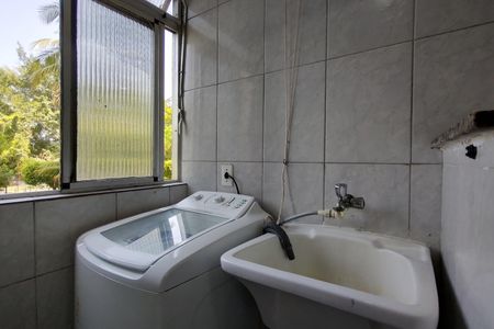 Apartamento para alugar com 60m², 3 quartos e 1 vagaÁrea de Serviço