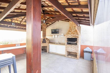 Apartamento à venda com 65m², 2 quartos e 1 vaga Apartamento à venda com 65m², 2 quartos e 1 vagaÁrea comum - Churrasqueira