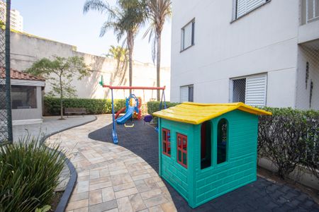 Apartamento à venda com 65m², 2 quartos e 1 vaga Apartamento à venda com 65m², 2 quartos e 1 vagaÁrea comum - Playground