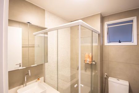 Apartamento à venda com 65m², 2 quartos e 1 vaga Apartamento à venda com 65m², 2 quartos e 1 vagaBanheiro Social