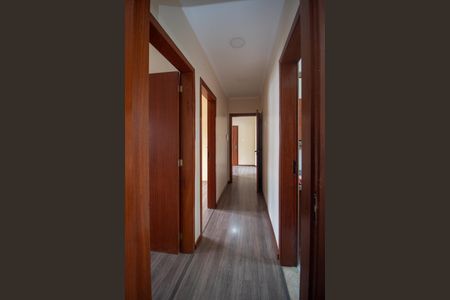 Apartamento à venda com 82m², 3 quartos e sem vaga Apartamento à venda com 82m², 3 quartos e sem vagaCorredor