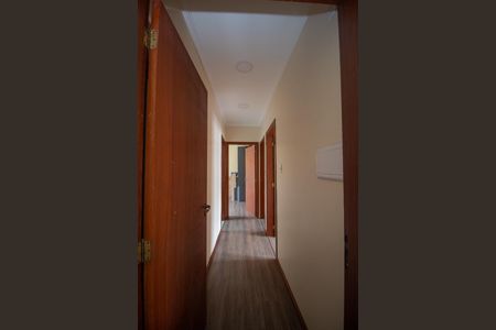 Apartamento à venda com 82m², 3 quartos e sem vaga Apartamento à venda com 82m², 3 quartos e sem vagaCorredor