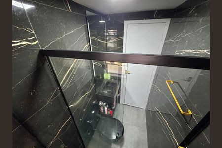 Banheiro de apartamento para alugar com 2 quartos, 48m² em Vila Urupes, Suzano