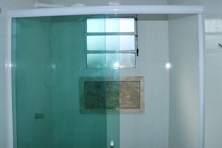 Casa de condomínio para alugar com 140m², 3 quartos e 2 vagasBanheiro da Suíte