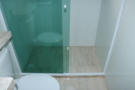 Casa de condomínio para alugar com 140m², 3 quartos e 2 vagasBanheiro da Suíte